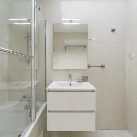 Penzion Guestready - Fantastic Family In Salgueiros Porto